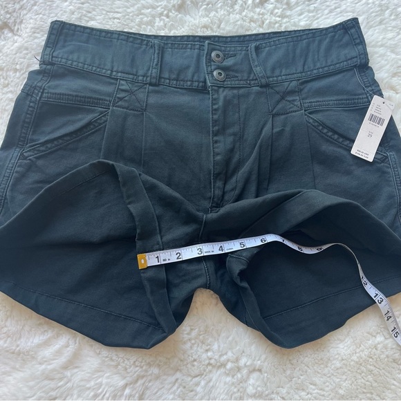 Pilcro Black Pleated Shorts 29 - Picture 4 of 8